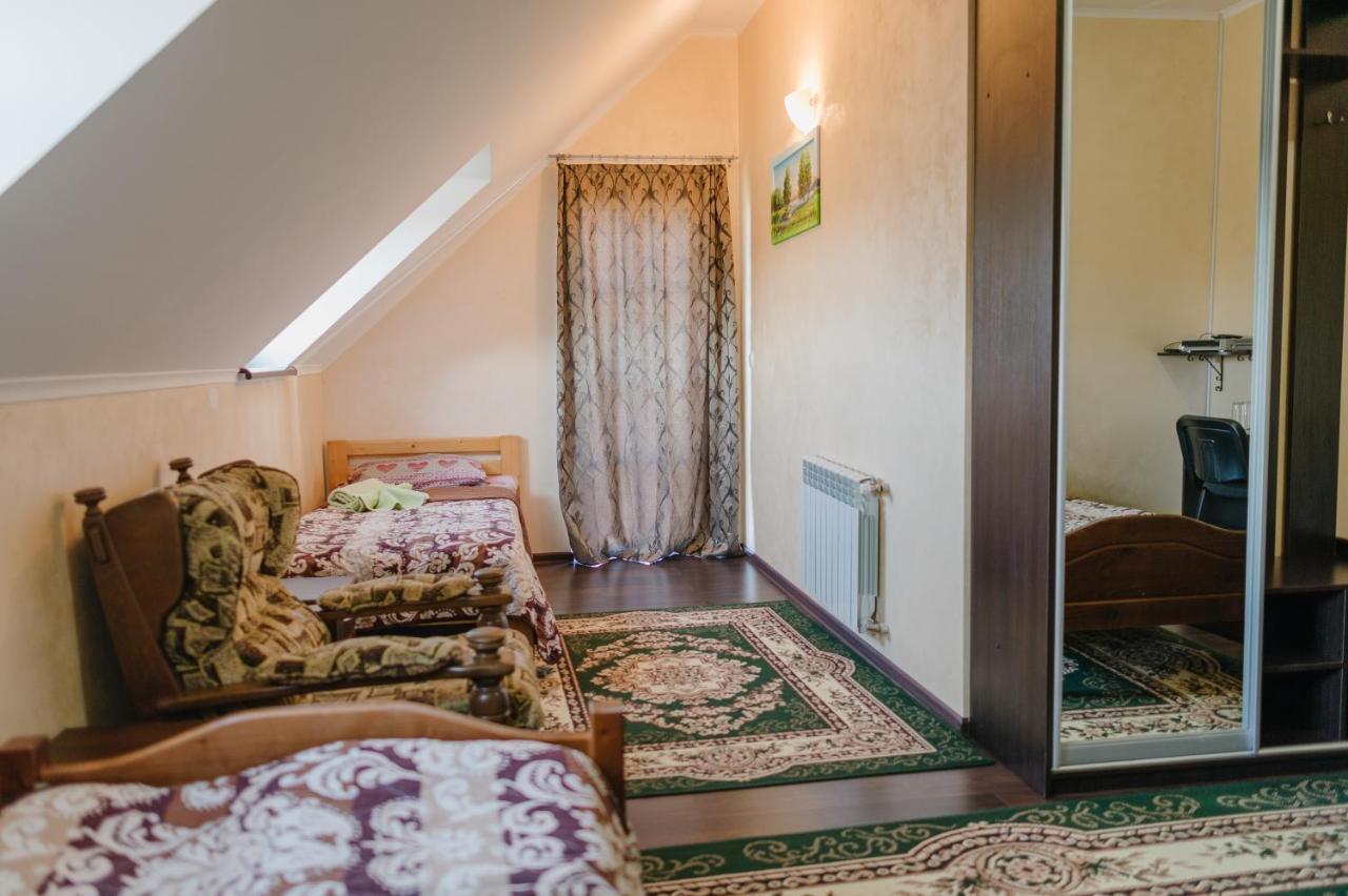Джерело Kamianets-Podilskyi Exterior photo