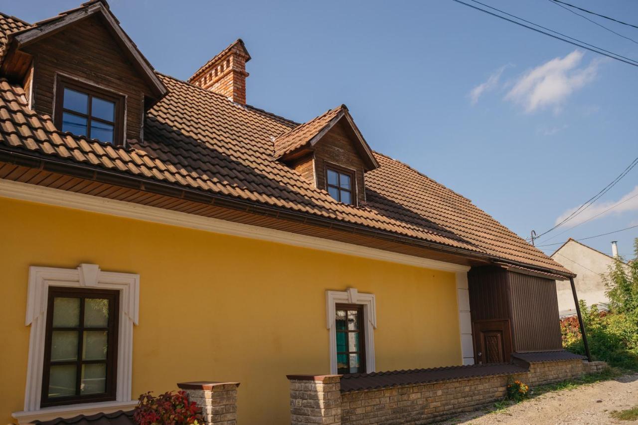 Джерело Kamianets-Podilskyi Exterior photo
