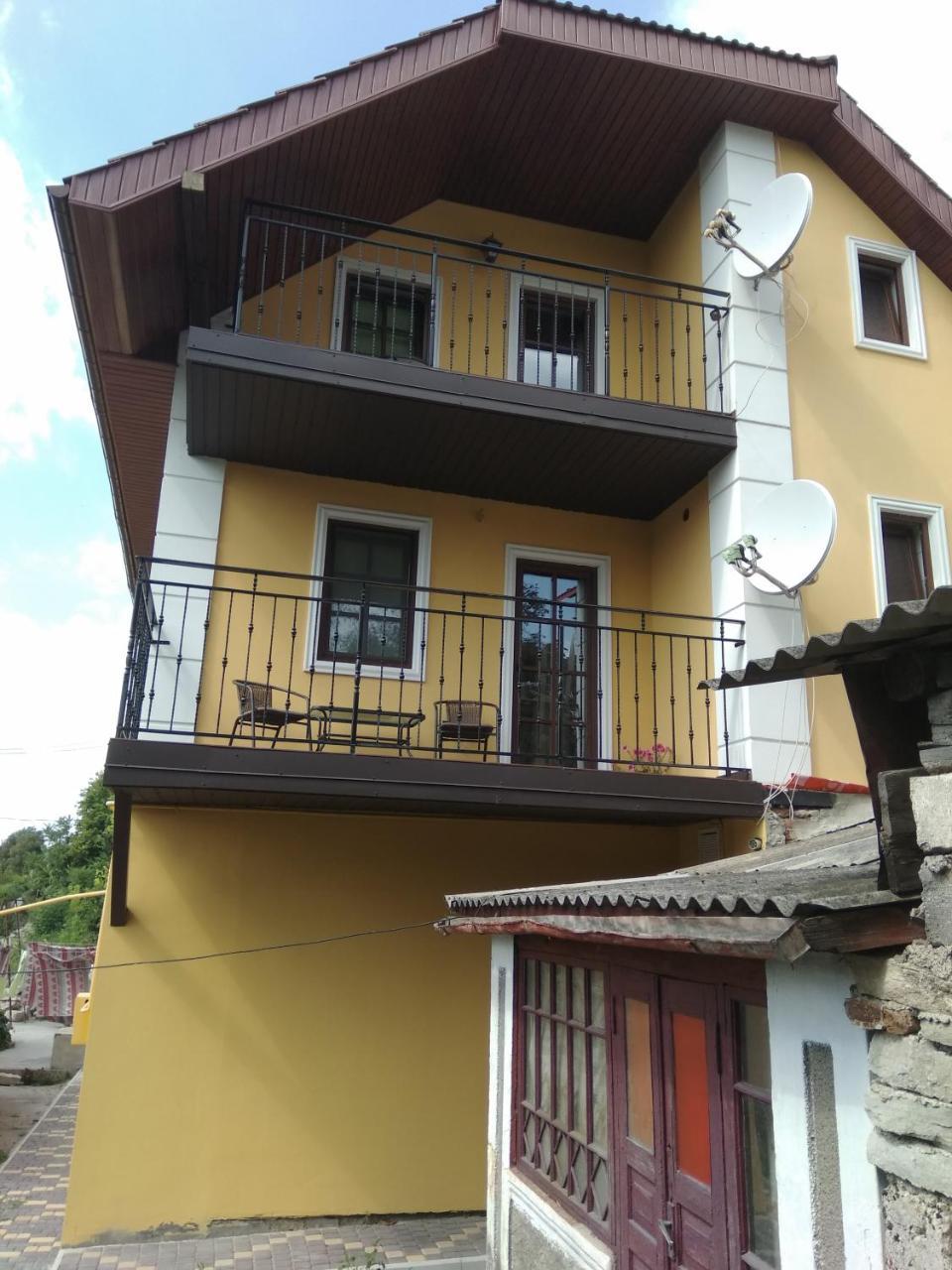 Джерело Kamianets-Podilskyi Exterior photo